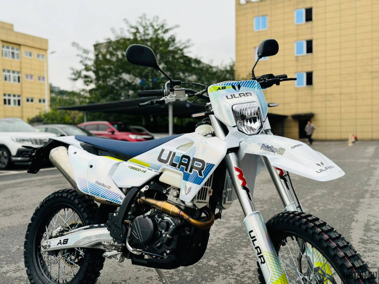 Эндуро мотоцикл ULAR A8-YBS300 – 300 куб, новинка 2025 для бездорожья